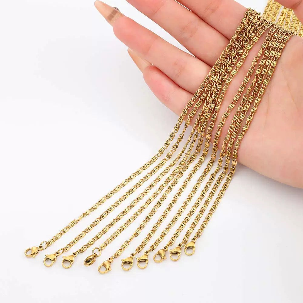 Classic Chain Necklace – 18K Gold Plated Stainless Steel
