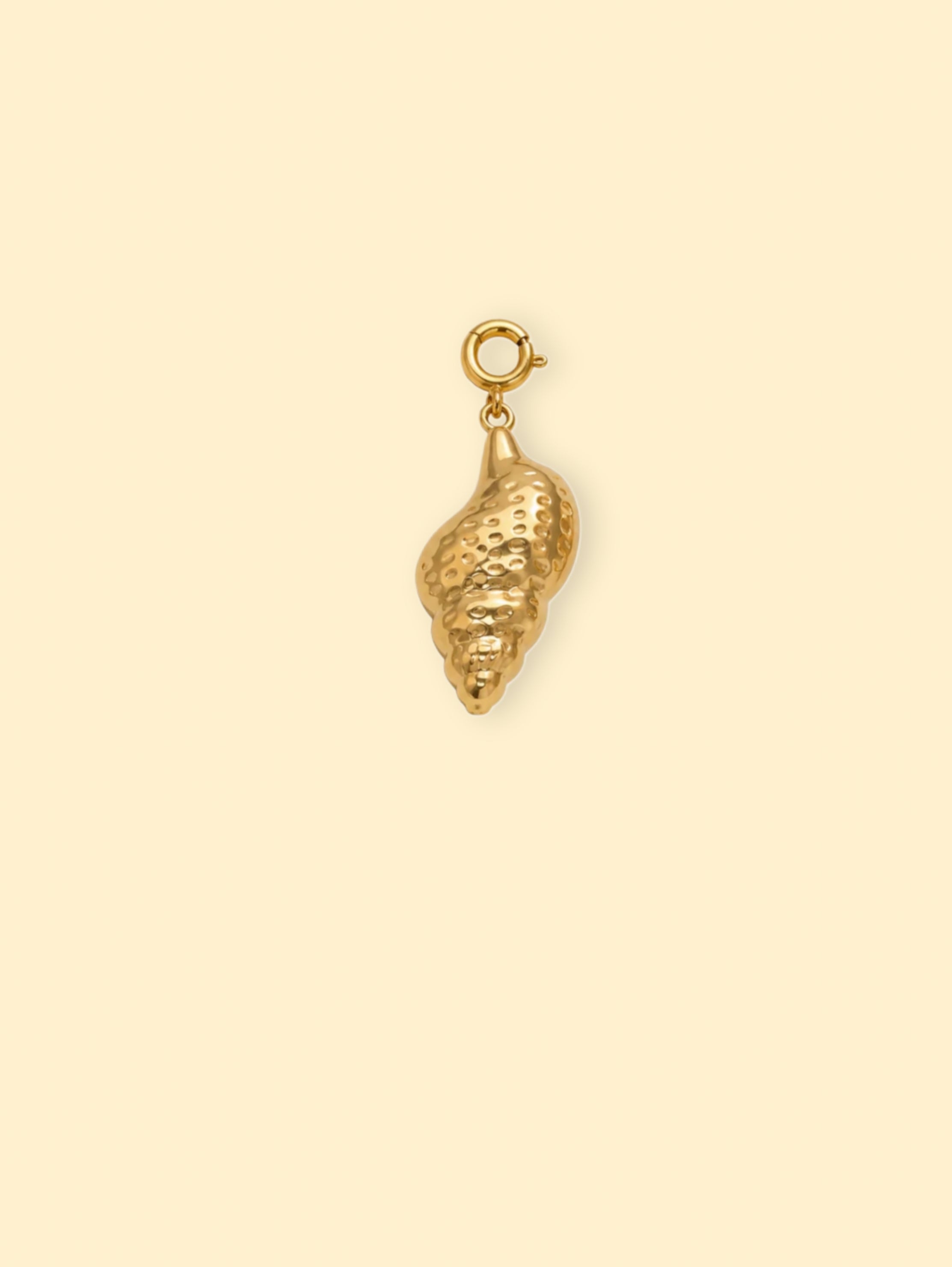 Small Conch Shell Charm (Interchangeable) – 18K Gold Plated Stainless Steel